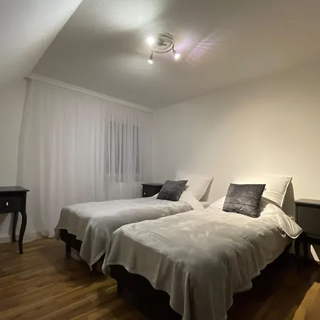 Bequeme Fuer Handwerker Und Teams Apartment