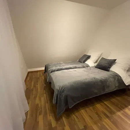 Bequeme Fuer Handwerker Und Teams Apartment Alzenau in Unterfranken